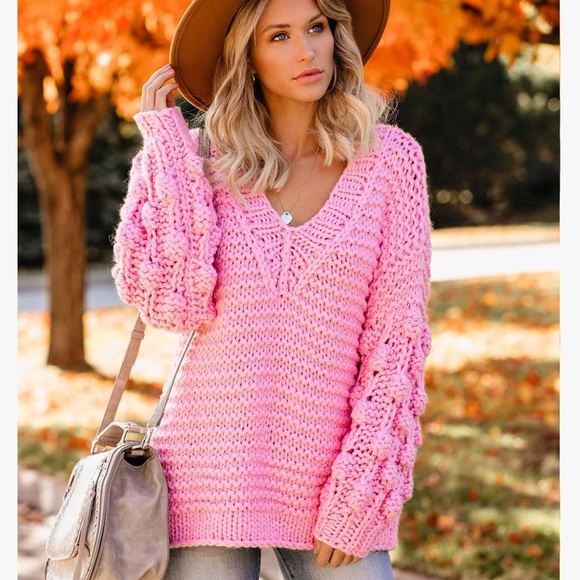 Vici Sweaters - Vick Blanket of Snow Hand-knit Chunky Sweater